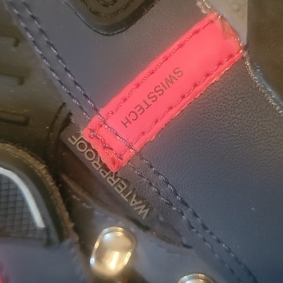 NWT Swiss Tech Boys (Child) Size 8 Black and Red Boots. Never Worn! - Picture 5 of 8